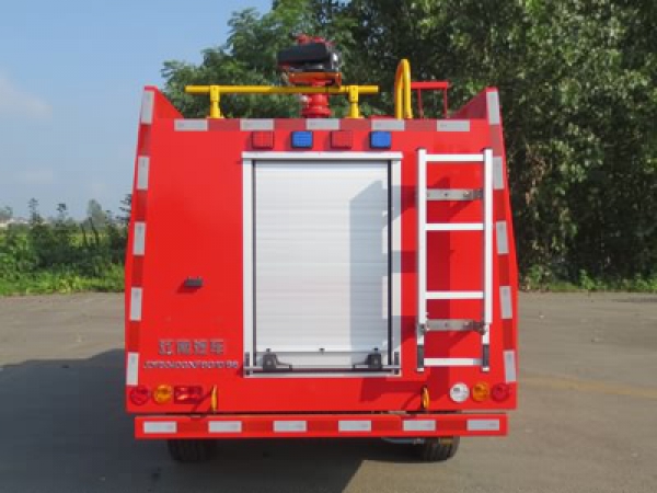 北汽吉普越野水罐消防車(上藍(lán)牌)